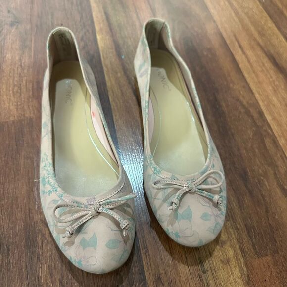 VIONIC Floral Ballet Flats SIZE 8.5 - Picture 2 of 10